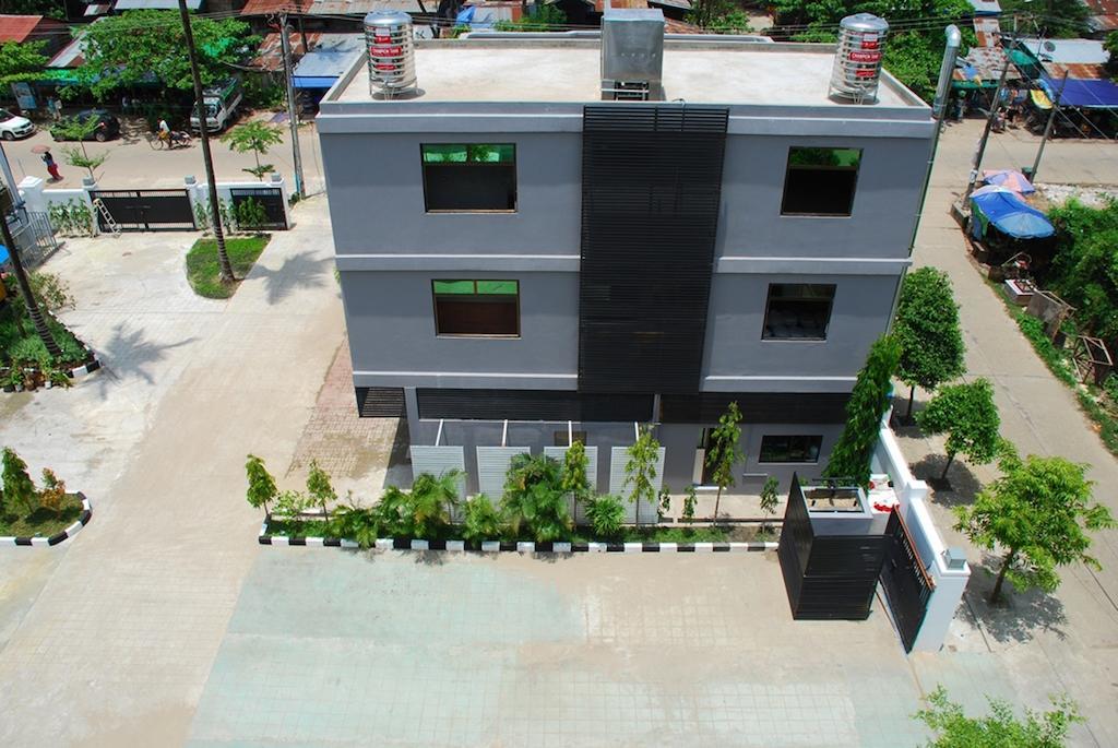 Hotel 72 Yangon Exterior photo