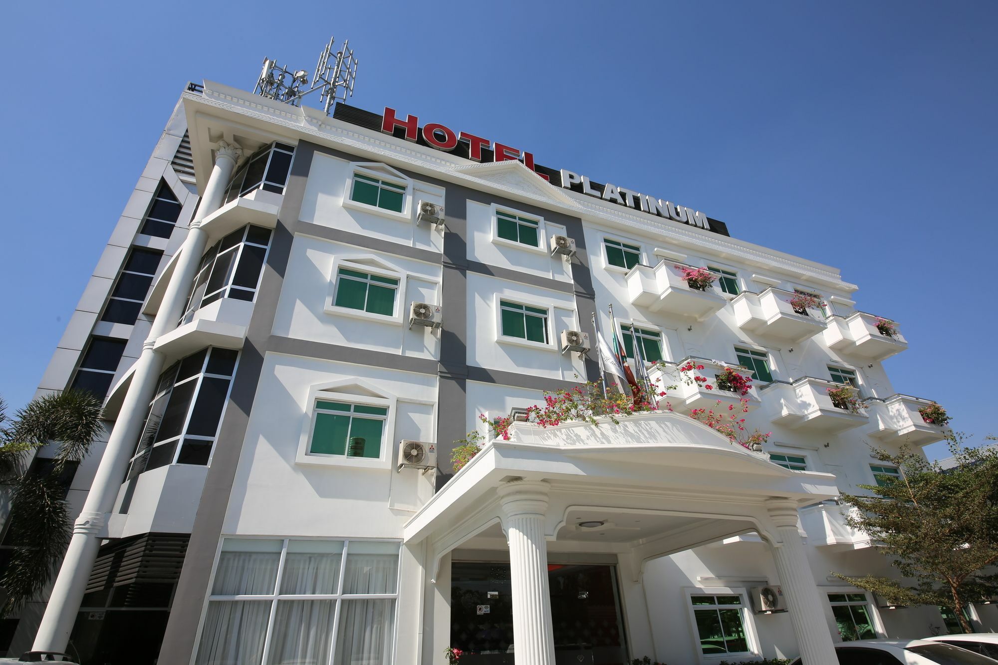 Hotel 72 Yangon Exterior photo