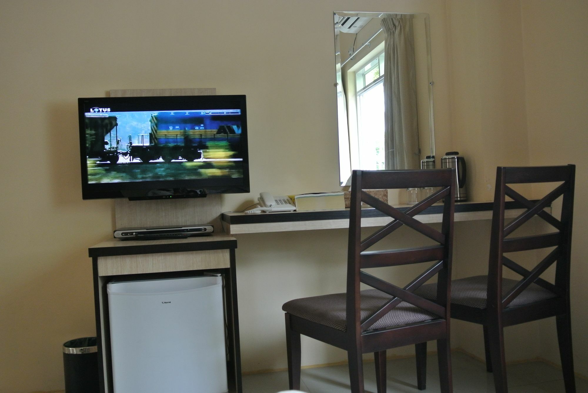 Hotel 72 Yangon Exterior photo