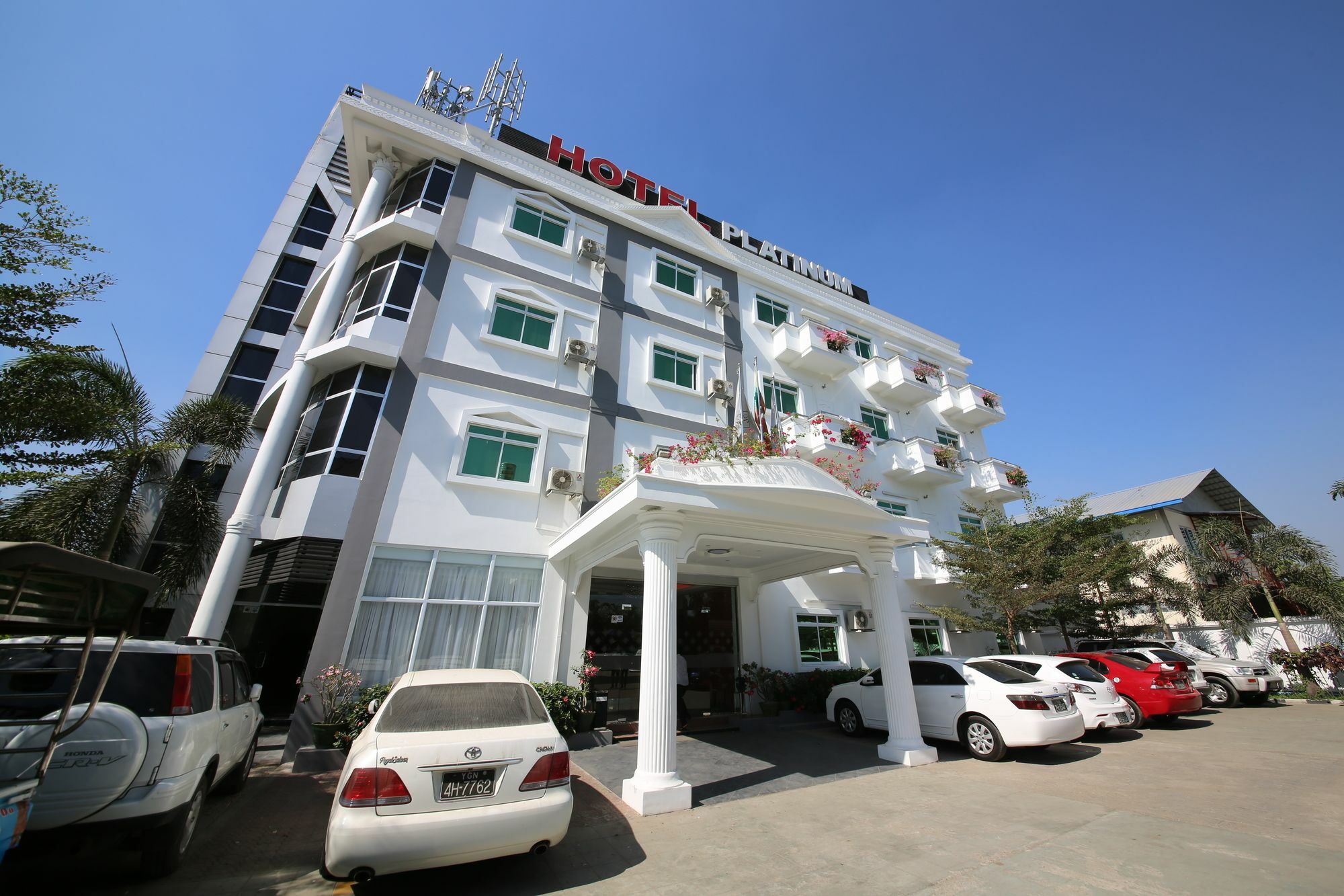 Hotel 72 Yangon Exterior photo