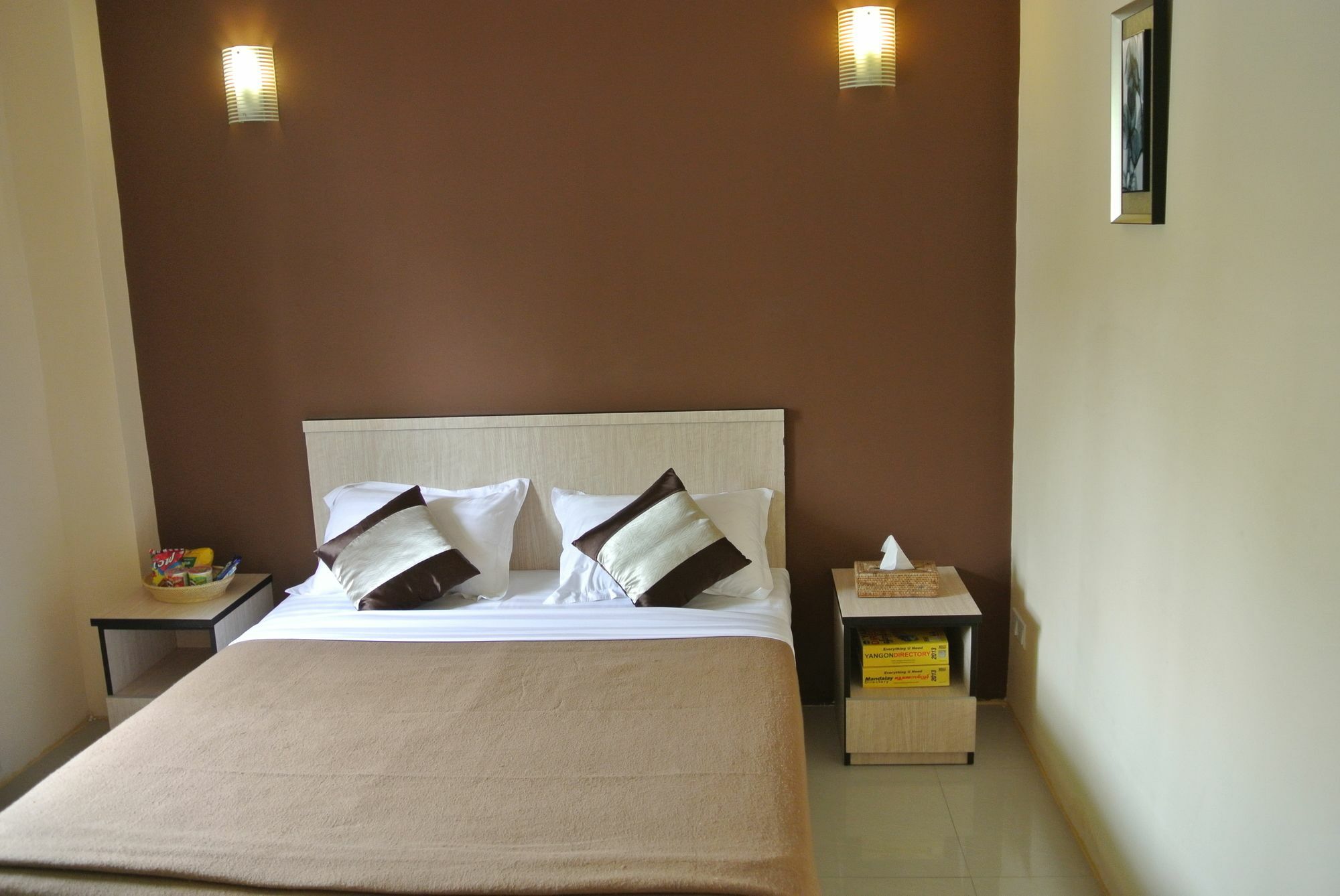 Hotel 72 Yangon Exterior photo