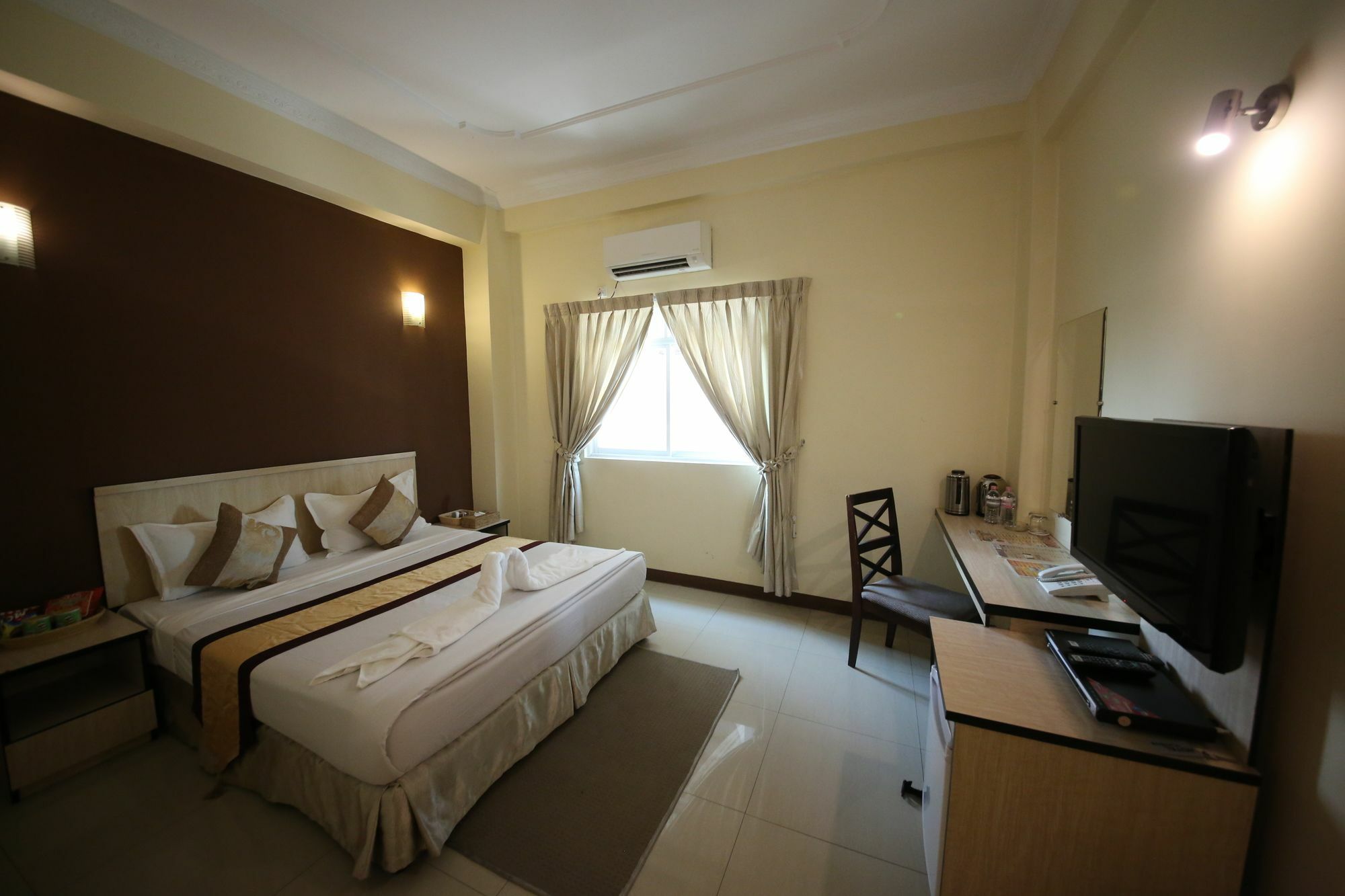 Hotel 72 Yangon Exterior photo